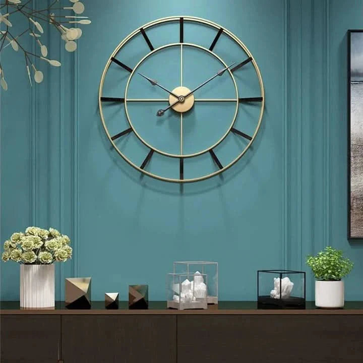 Minimalist Metal Frame Wall Clock