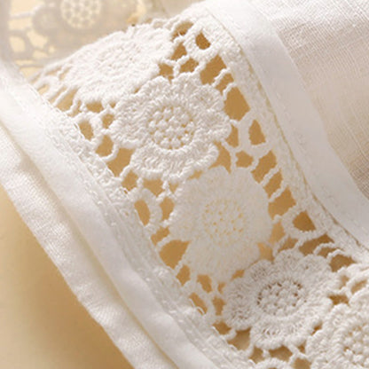 Relaxed Fit Mid-Thigh Shorts with Lace Trim for Women – Comfortable Casual Style