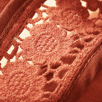 Relaxed Fit Mid-Thigh Shorts with Lace Trim for Women – Comfortable Casual Style