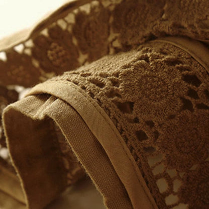 Relaxed Fit Mid-Thigh Shorts with Lace Trim for Women – Comfortable Casual Style