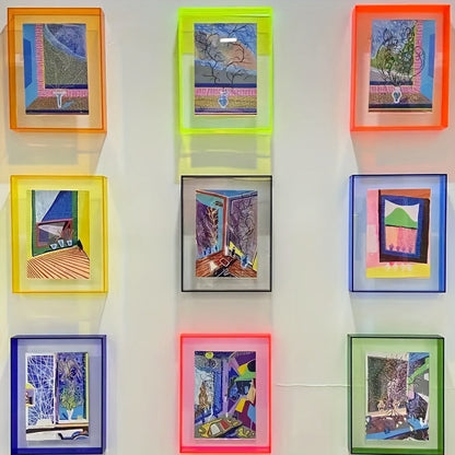 Minimalist Acrylic Photo Frame with Wall-Mountable Design