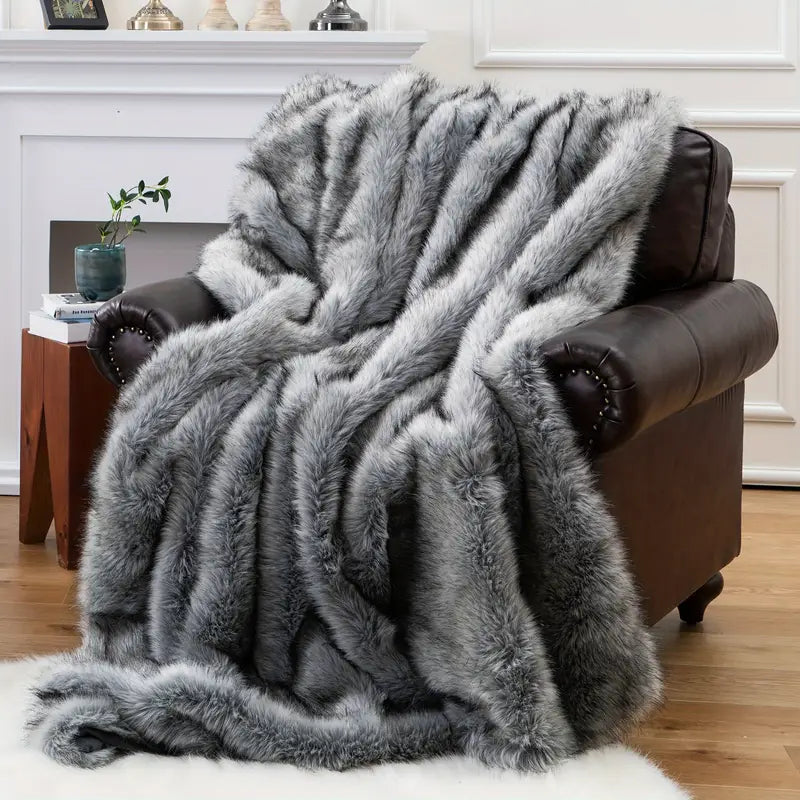 Luxurious Faux Fur Throw Blanket