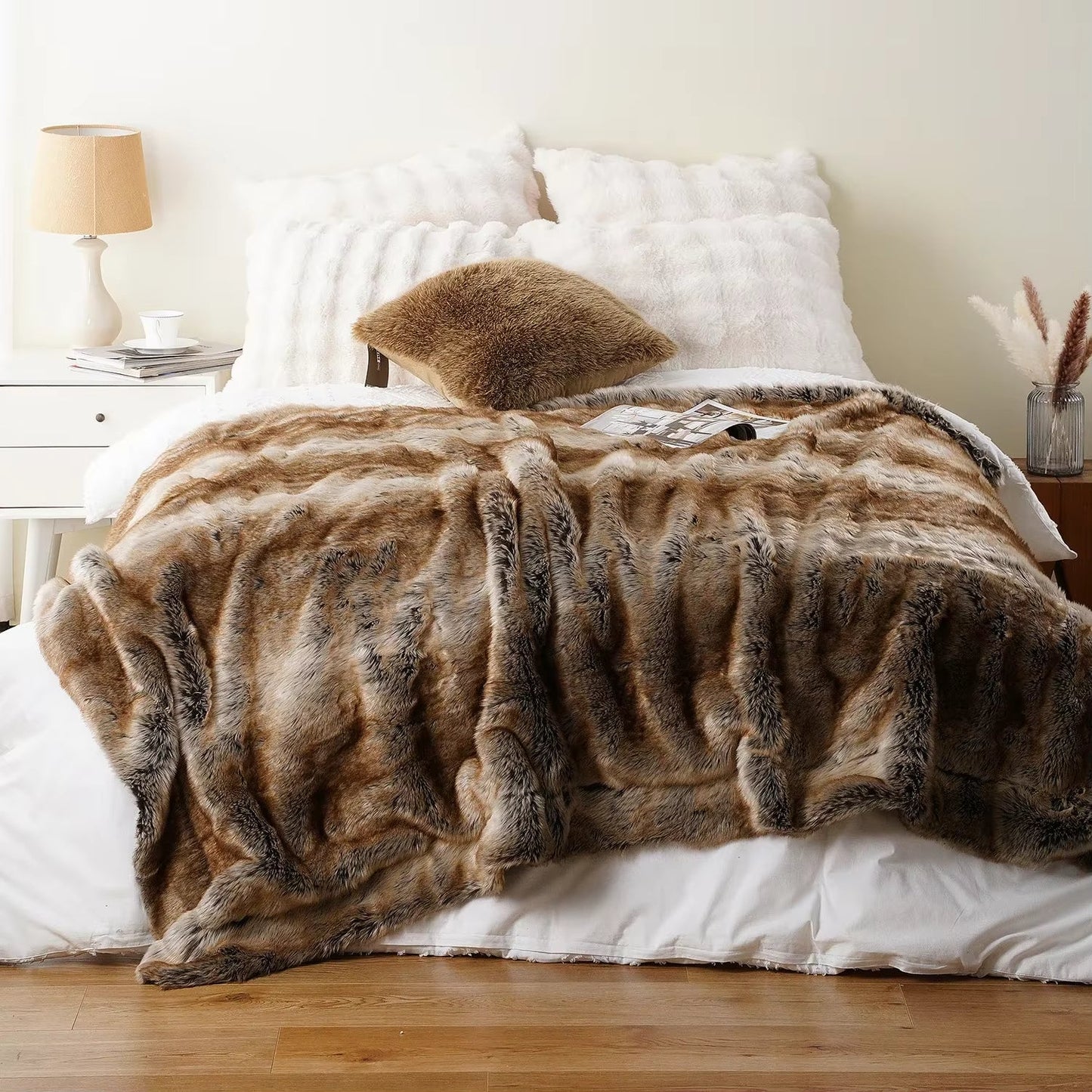 Luxurious Faux Fur Throw Blanket