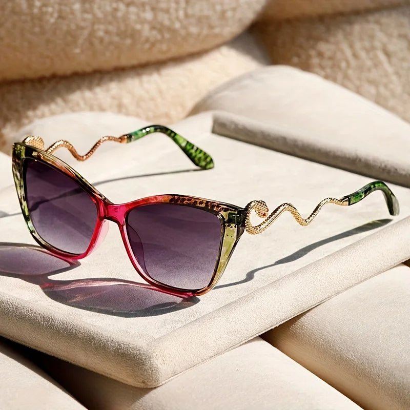 Isabella Cat-Eye Sunglasses | Animal Print Serpent Embellishment Sunglasses