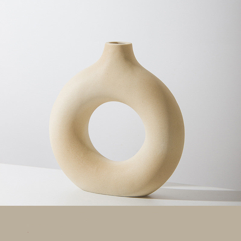 Matte Porcelain Ikebana Vase