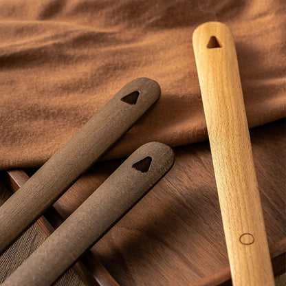 Minimalist Magnetic Wooden Shoehorn