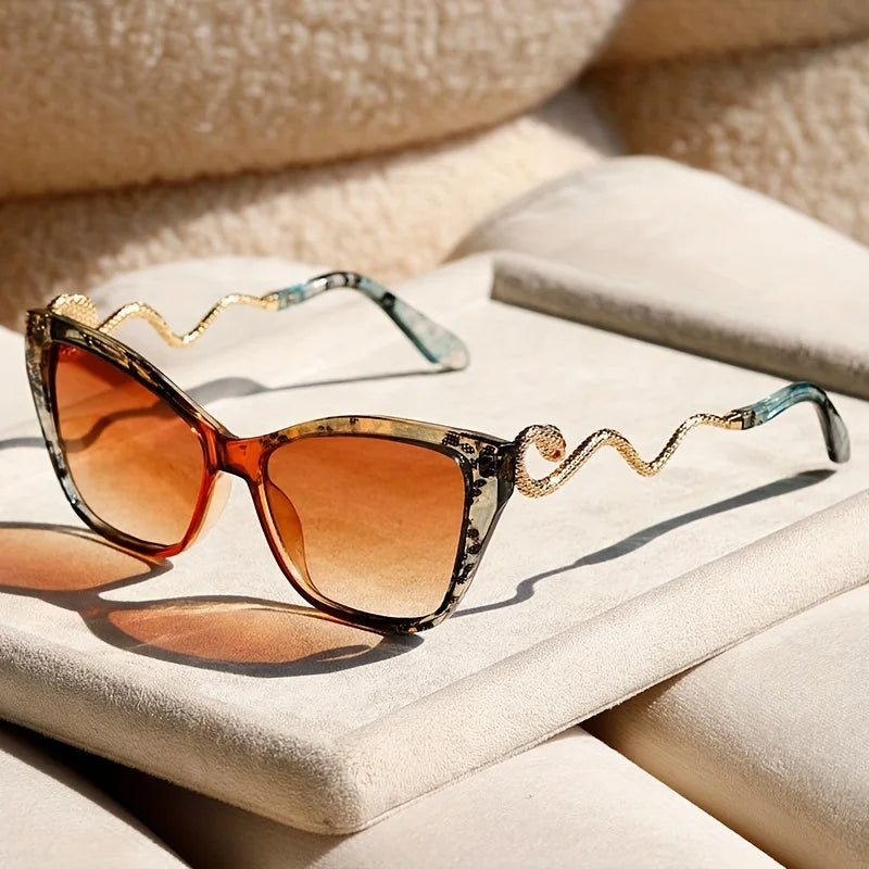 Isabella Cat-Eye Sunglasses | Animal Print Serpent Embellishment Sunglasses