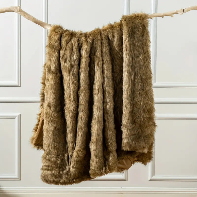 Luxurious Faux Fur Throw Blanket