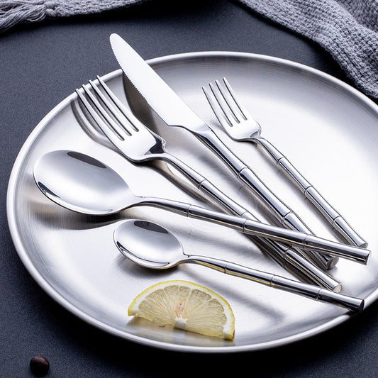 Modern Stainless Steel Cutlery Set with Polished Finish