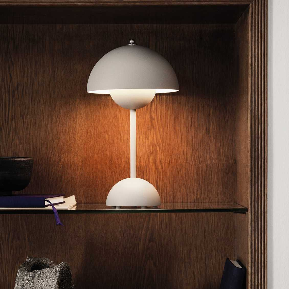 Modern Matte Metal Desk Lamp
