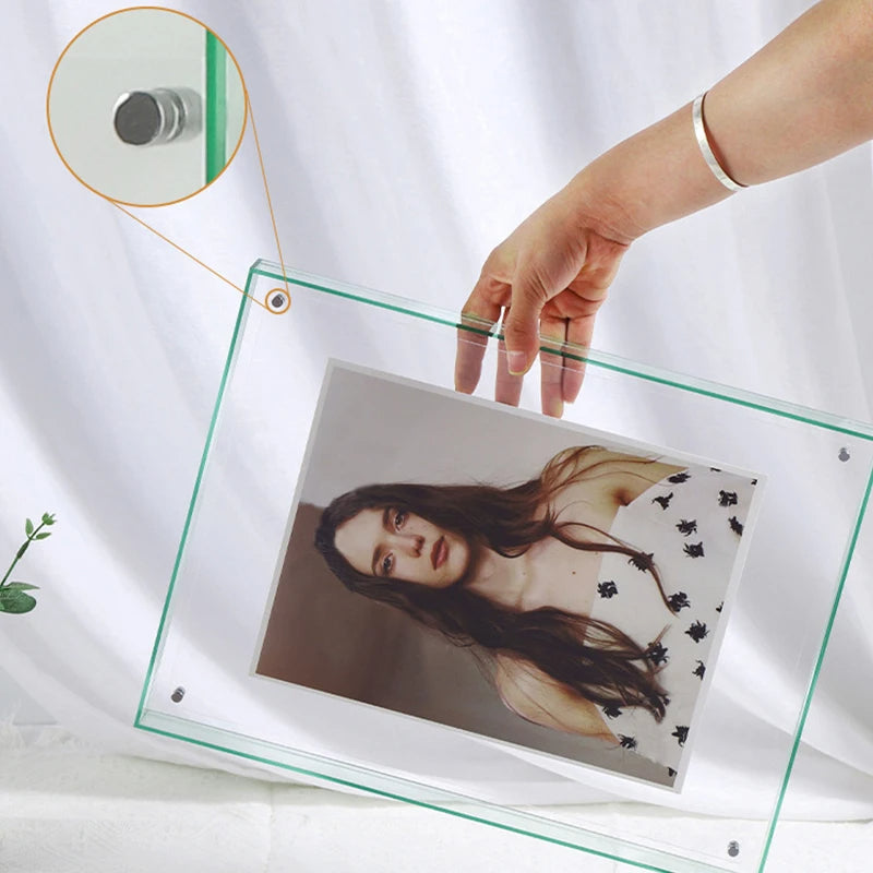 Minimalist Acrylic Photo Frame with Wall-Mountable Design