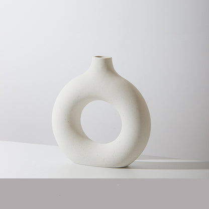 Matte Porcelain Ikebana Vase