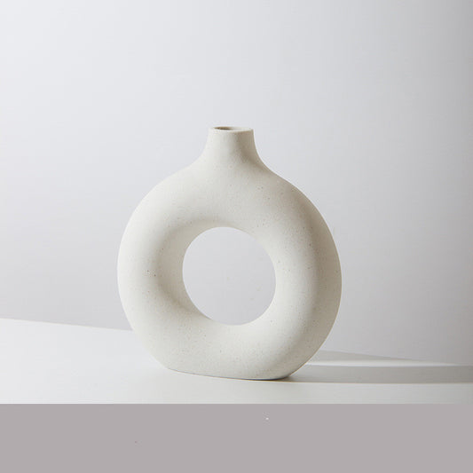 Matte Porcelain Ikebana Vase