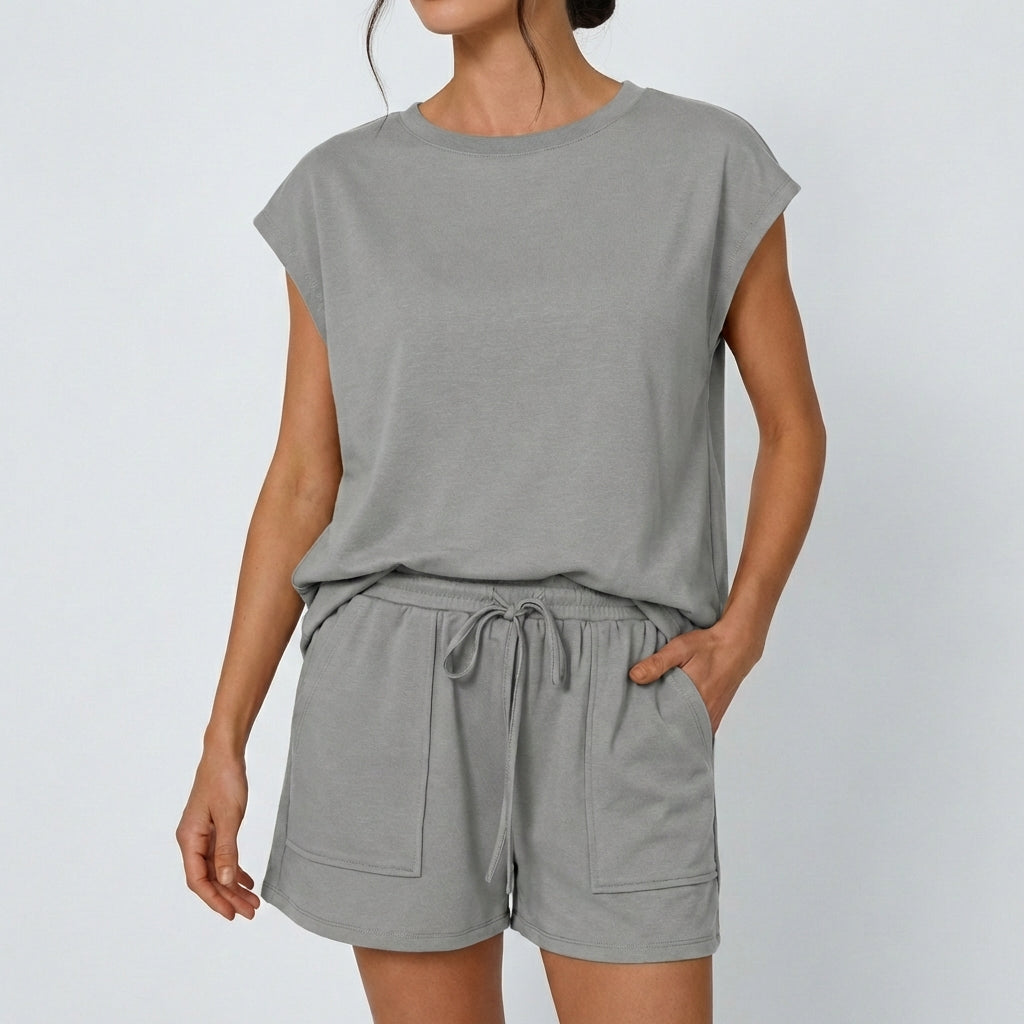 Relaxed Fit Crewneck T-Shirt And Drawstring Waist Shorts Set for Women – Comfortable Casual Style