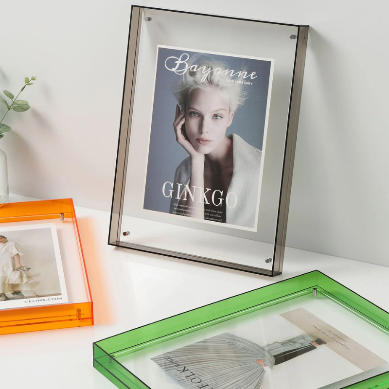 Minimalist Acrylic Photo Frame with Wall-Mountable Design