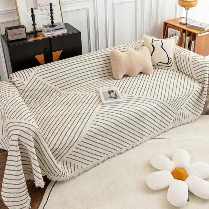 Modern Geometric Pattern Throw Blanket