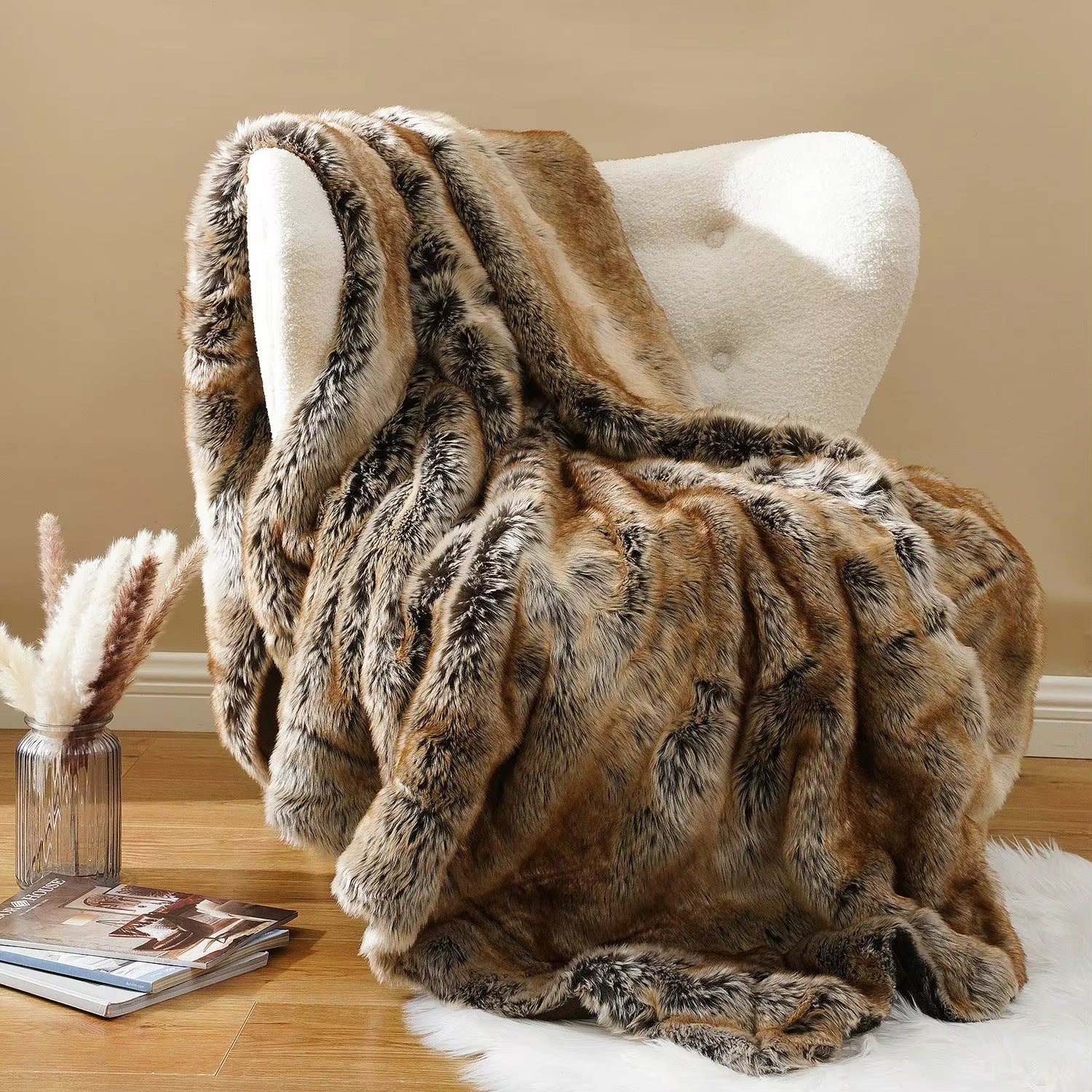 Luxurious Faux Fur Throw Blanket