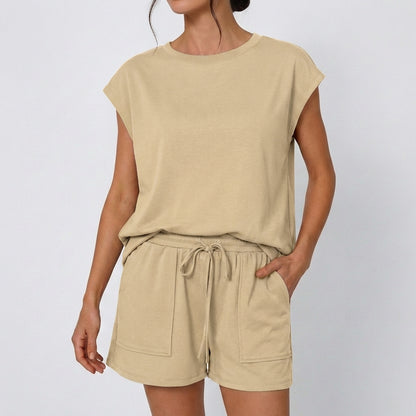 Relaxed Fit Crewneck T-Shirt And Drawstring Waist Shorts Set for Women – Comfortable Casual Style