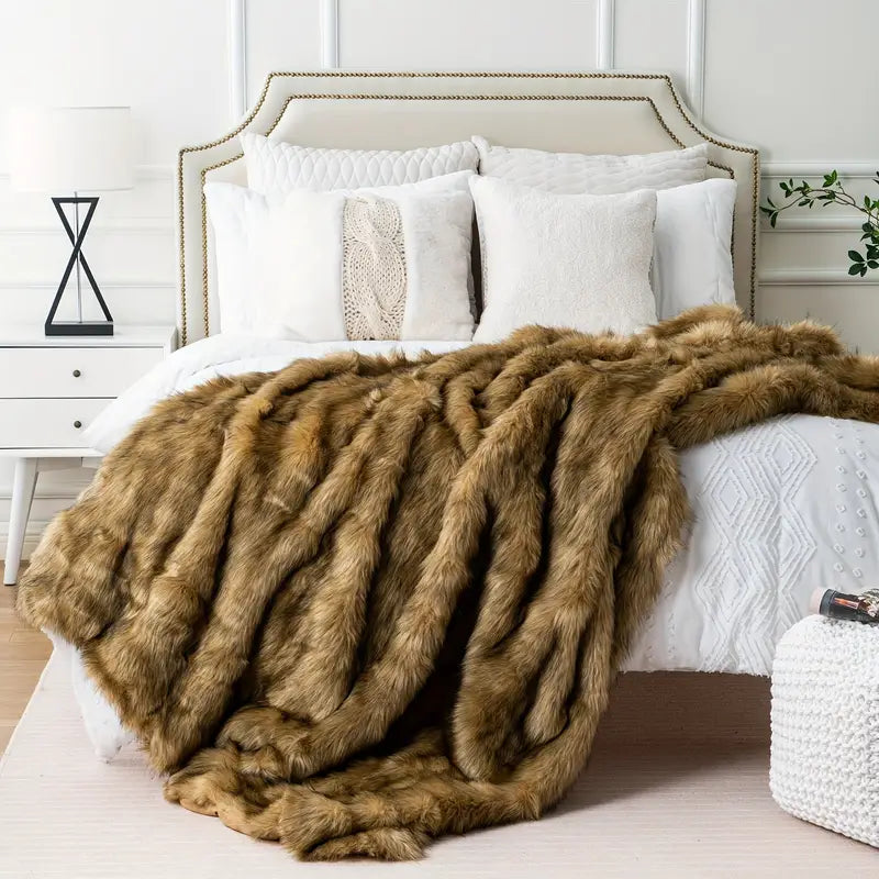 Luxurious Faux Fur Throw Blanket