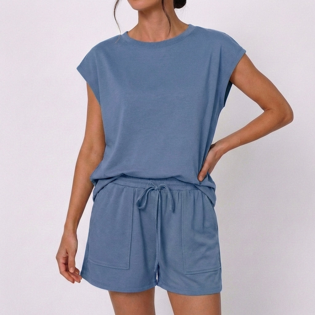 Relaxed Fit Crewneck T-Shirt And Drawstring Waist Shorts Set for Women – Comfortable Casual Style