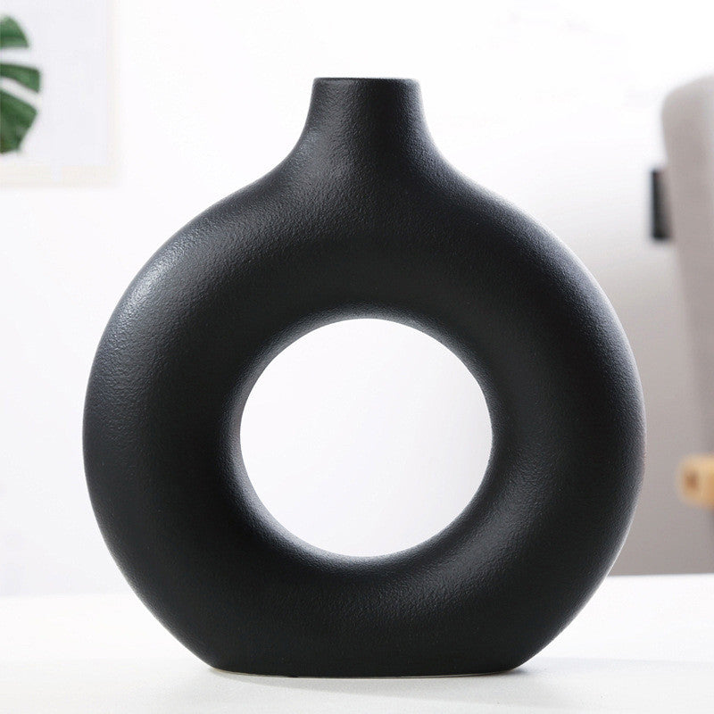 Matte Porcelain Ikebana Vase