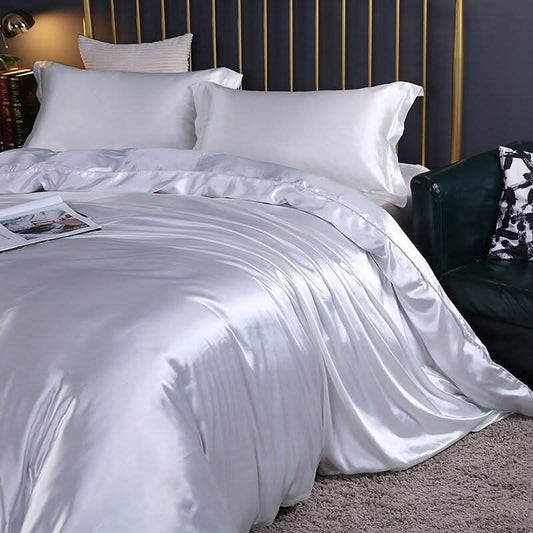 Silk Satin Bedding Set With Luxurious Sheen