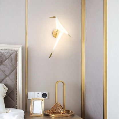 Modern Bird-Inspired Wall Lamp with Metal and Acrylic