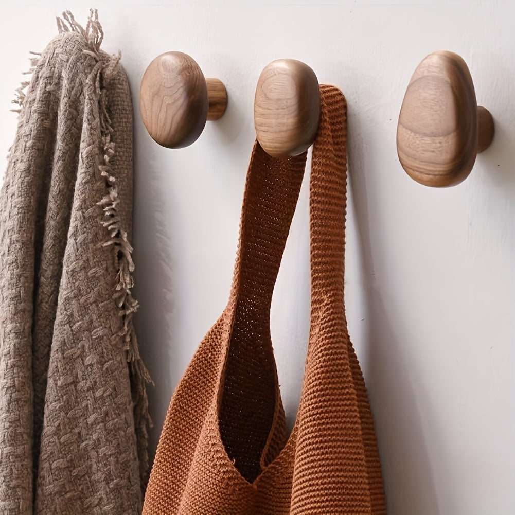 Minimalist Wooden Wall Hook with Natural Grain